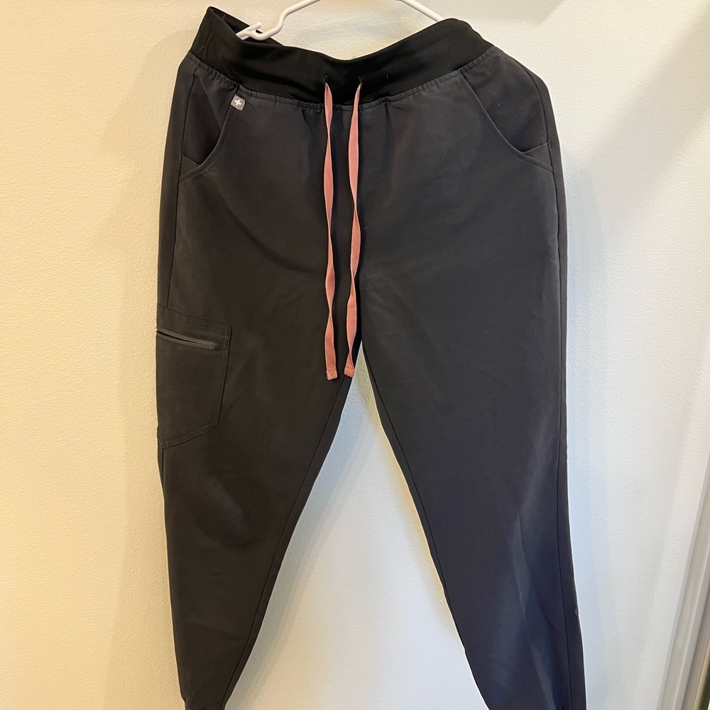 Gray Figs Zamora joggers